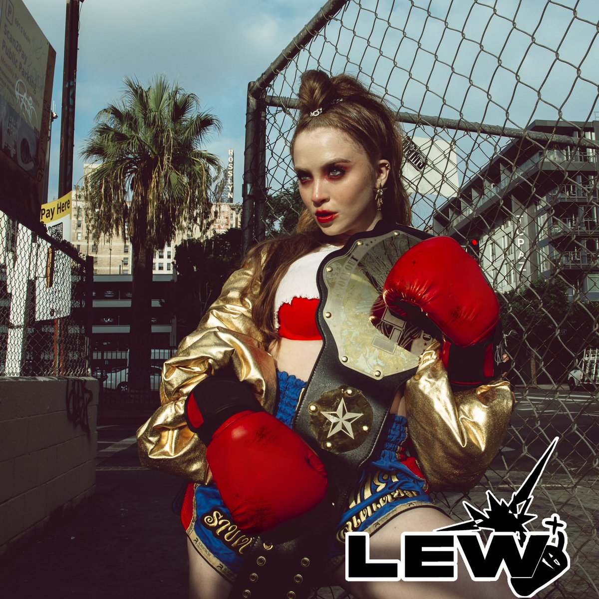 itslewreal's tweet photo. better things to do is out now ⚠️ this song is the 6th track as LEW and i love her so much that i wanted her to live on her own as a single. go listen!! 🥊 https://t.co/D7bURGSKdd