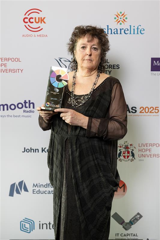 A big congratulations to Director of <a href="/McrWritingSchl/">Manchester Writing School</a> and former poet laureate, Professor Dame Carol Ann Duffy on being presented with a Lifetime Achievement Award at the Educate North Awards 2025. 🙌👏 

Find out more 🔗 bit.ly/4j3jCji

#McrMetProud <a href="/educatenorth/">ENAs</a>