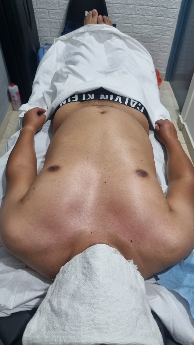 sebas19hot's tweet photo. Y tu que esperas para tomar un rico  masaje 💆‍♂️ por el #ubergon  hoy andaremos por toreo azcapotzalco  y escandon si quieren  viaje  al dm https://t.co/MI1XzESie8