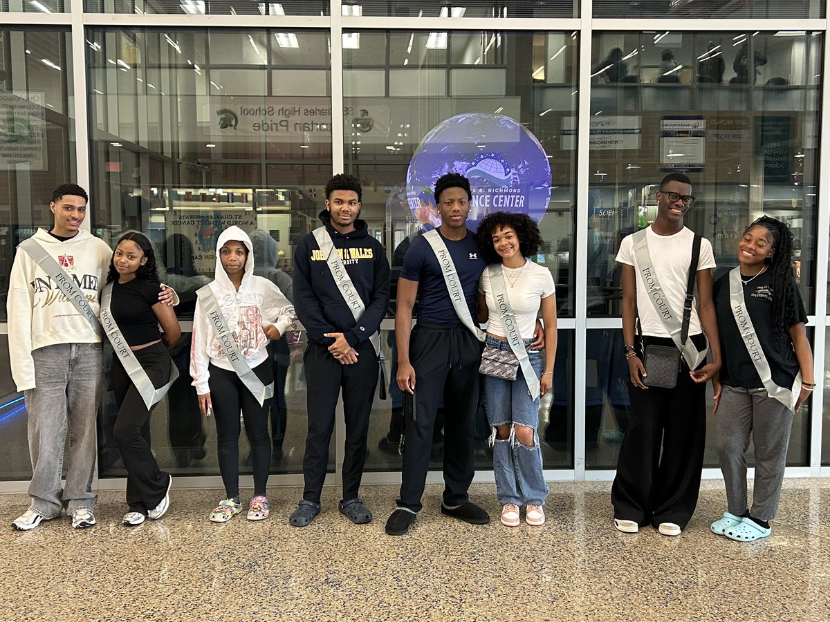 Congratulations to our Prom Court (missing two, who are currently being stars in the play)! 
<a href="/StCharlesHS/">St Charles High School</a> <a href="/StCharles_sga/">Spartan SGA</a>