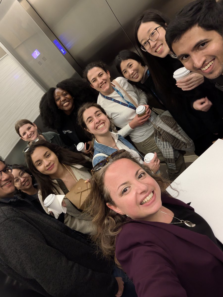 msirota84's tweet image. My team surprised me with a beautiful 'card' and flowers to celebrate my 10 year @UCSF anniversary! What an amazing decade! Thank you so much @SirotaLab!!!!!!