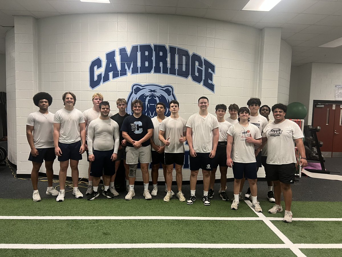 “I’ma go so opposite of soft. Off the richter, Hector Camacho Man, Randy Savage. Far from average, above status-quo.”

This crew showed up early to get a little something extra &amp; STRAIN before the break. #Landof1000
