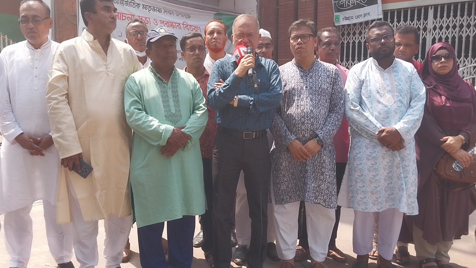 জিয়ার শ্রদ্ধা স্মারক সরিয়ে ফেলার অপকর্মে জড়িতদের দ্রুত আইনের আওতায় আনুন