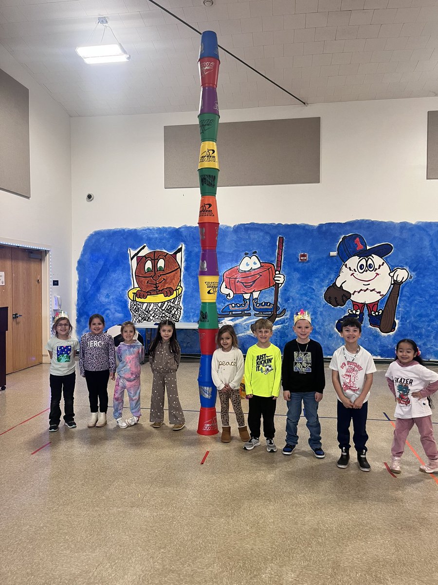✨FIFTEEN BUCKETS!!!!!✨super friends worked together to break the bucket tower record!!! ✨<a href="/stplc_principal/">dawn reo</a> <a href="/pedalpowerrich/">Rich Meyer</a>