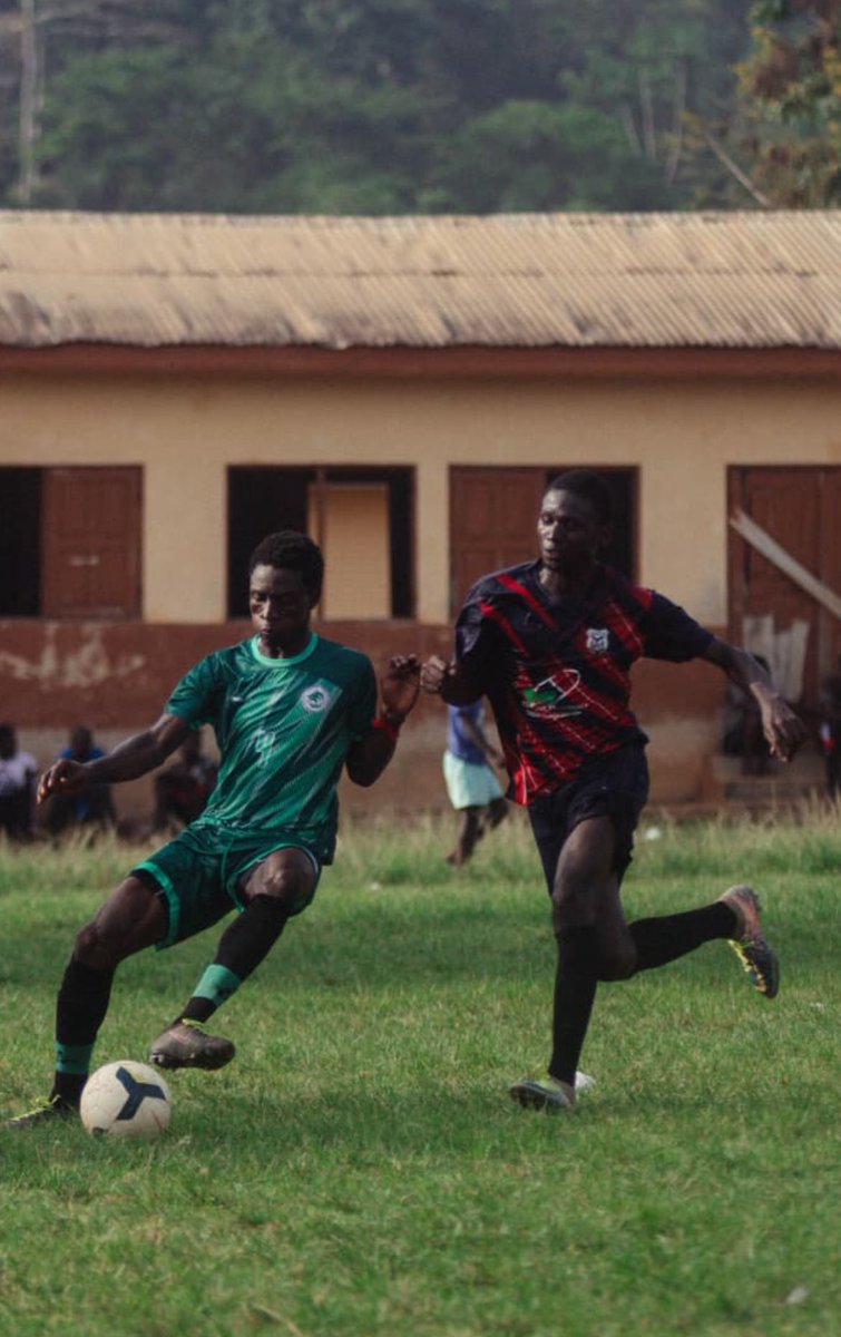 The Rock Captain Adjetey ⚽️💚🤍🖤

#apedwawolffootballclub💚🤝⚽️