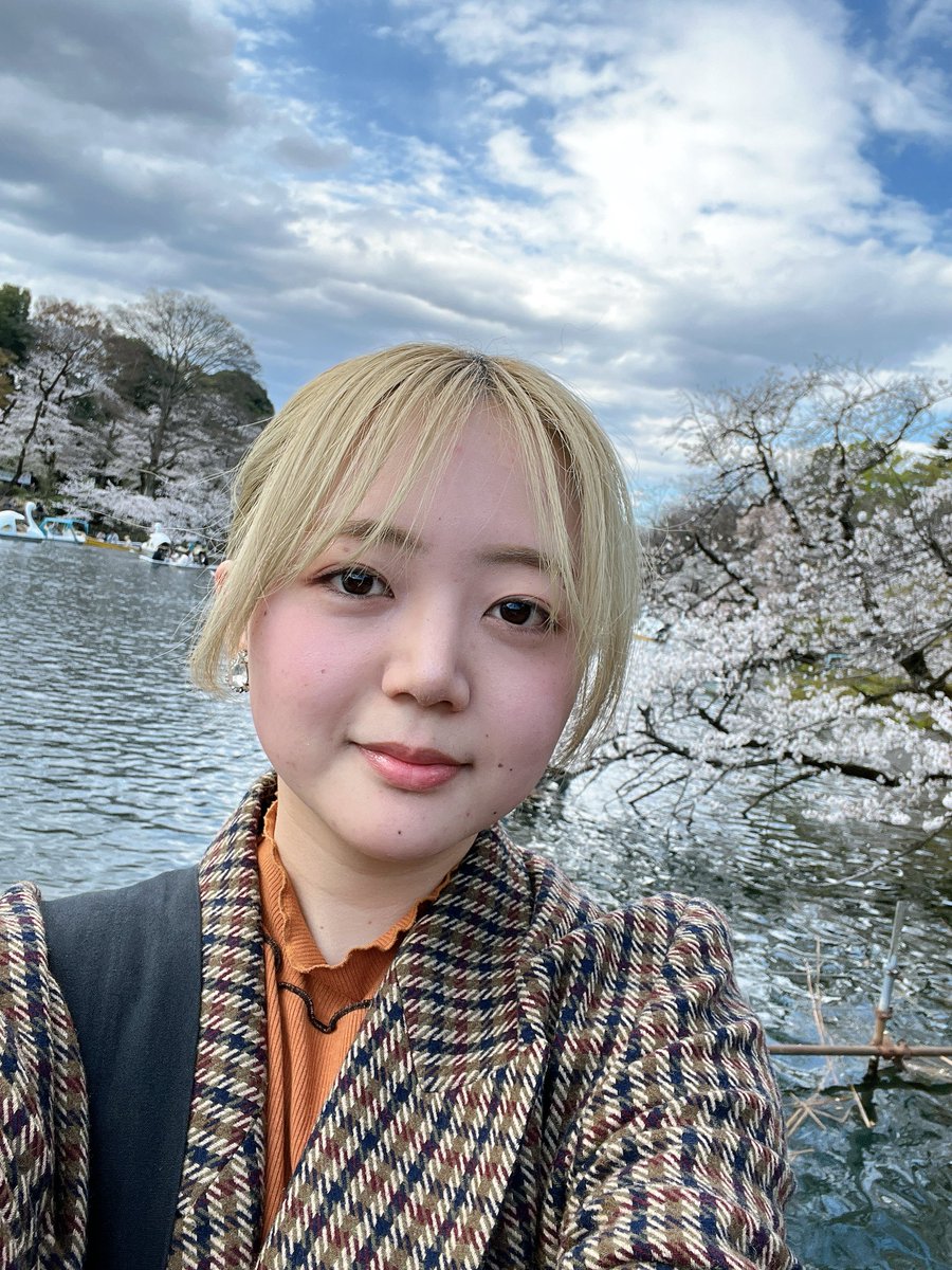 公演観に行く前吉祥寺でぶらぶらしてたら、井の頭公園の桜が満開でした🌸