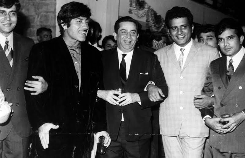 Cool_Bodhi's tweet photo. Woh Kaun Thi? #manoj_kumar #RIPMANOJ https://t.co/cFod4jCfFJ