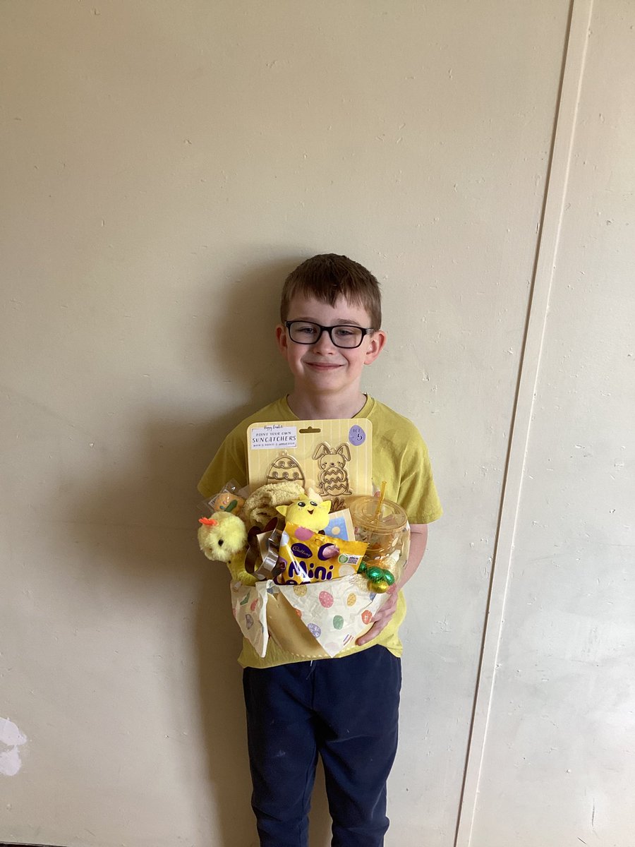 Miss Leary tweet media