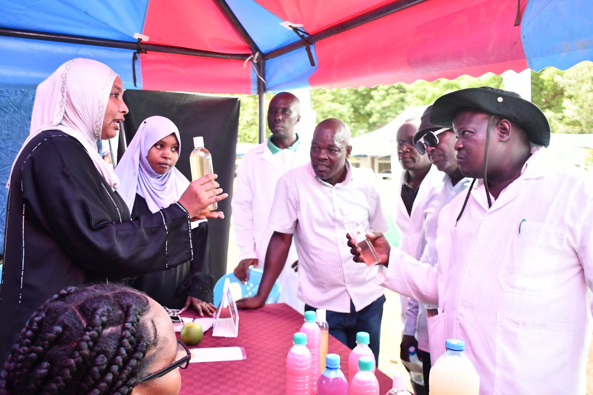 actionlife_Ke's tweet photo. Action Life Kenya & TechnoServe at Mpeketoni ATC Field Day, promoting agro-tourism & climate-smart farming via #BLUEBIZProgram. Showcasing coconut value chain, pest control solutions, and Lamu County’s seedling boost for sustainable growth. #coconutvaluechain #ClimateAdaptation https://t.co/6pTByLolM4