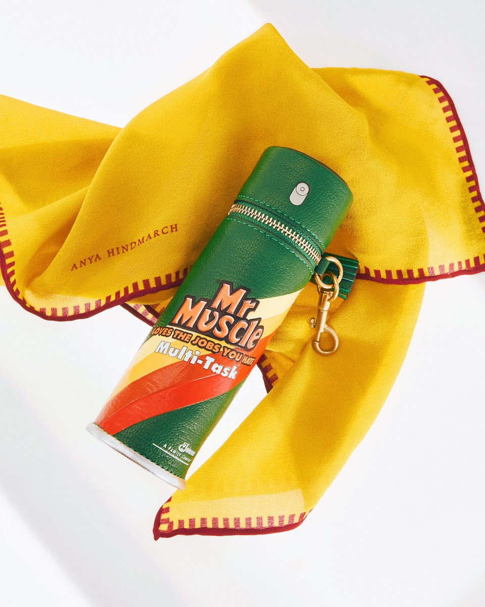 anyahindmarch's tweet photo. Just dropped: Your Spring cleaning essentials 🧽🫧

Cleaning just got more fun with our #AnyaBrands collaboration featuring Mr. Muscle. 

Discover the Mr Muscle collection: https://t.co/R9XgRI041L

#AnyaHindmarch #SpringCleaning https://t.co/UrjakNVhnv