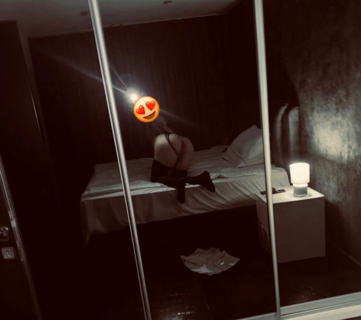 KittyLXoXo's tweet photo. @Tgirlpr0nVIPs https://t.co/neDVmQW0VS