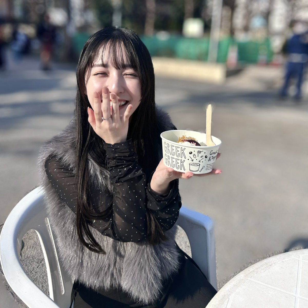 ハーネス付きバイカラーZIPショートパーカー（パーカー
