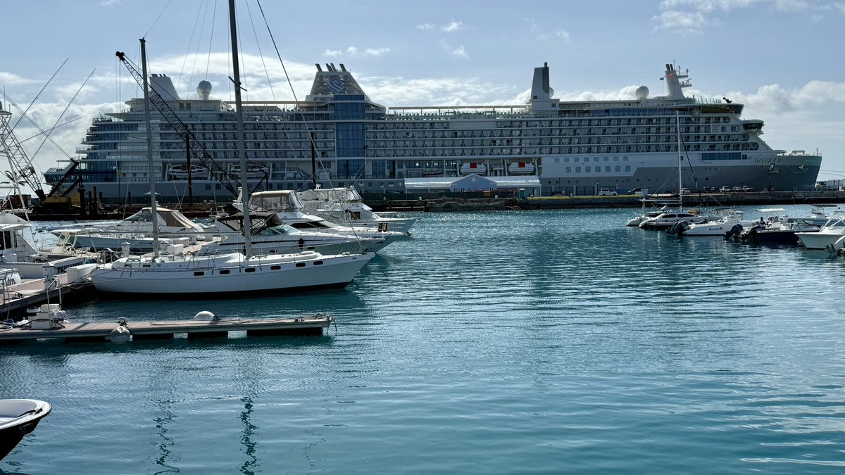 CruiseWithGary's tweet photo. I’m sailing on @Silversea #SilverRay and we sailed in to the Royal Naval Dockyard in #Bermuda this morning for an overnight stay. We’re on a transatlantic crossing from Fort Lauderdale to Lisbon. Our next stop - two Azores Islands. #CruiseWithGary https://t.co/oIegHYZbE2