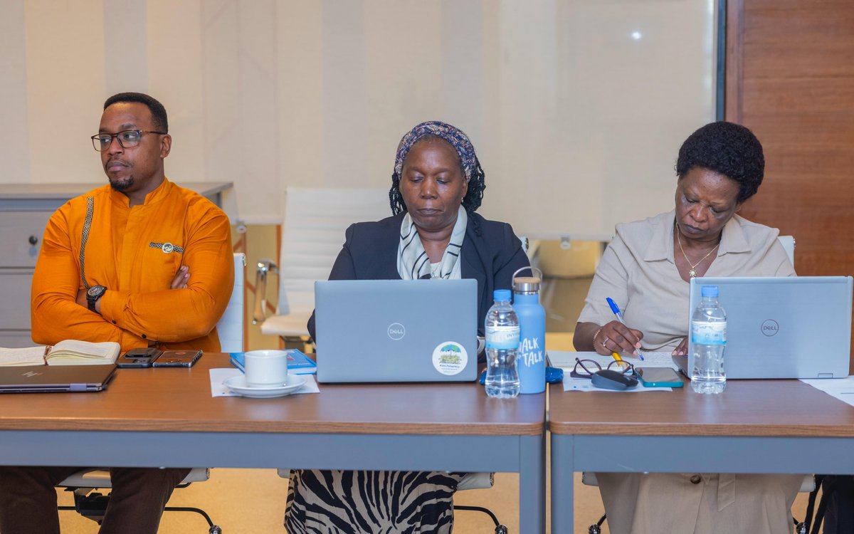 Ministry of Youth and Arts | Rwanda (@rwandayoutharts) on Twitter photo Today, Min. <a href="/jnabdallah/">UTUMATWISHIMA</a>, Ms. Shaima Hussein, <a href="/DrAdelakin/">Dr. O. Adelakin</a>, and <a href="/ElodieShami/">Elodie Shami</a> chaired the Joint Youth Programme Steering Committee Meeting that focused on the key achievements of the programme (2019-2024), recommendations, and the way forward for the programme in the next 5 years. Today, Min. <a href="/jnabdallah/">UTUMATWISHIMA</a>, Ms. Shaima Hussein, <a href="/DrAdelakin/">Dr. O. Adelakin</a>, and <a href="/ElodieShami/">Elodie Shami</a> chaired the Joint Youth Programme Steering Committee Meeting that focused on the key achievements of the programme (2019-2024), recommendations, and the way forward for the programme in the next 5 years.
