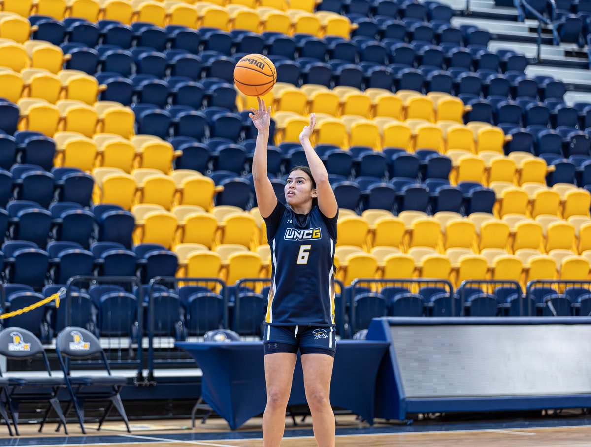 UNCG WBB (@uncgwbb) on Twitter photo Check out this feature story by <a href="/NewsandRecord/">News & Record</a> on Kristina Rakotobe!
๐ฐ go.uncg.edu/su76om
#bettertogether #letsgoG Check out this feature story by <a href="/NewsandRecord/">News & Record</a> on Kristina Rakotobe!
๐ฐ go.uncg.edu/su76om
#bettertogether #letsgoG