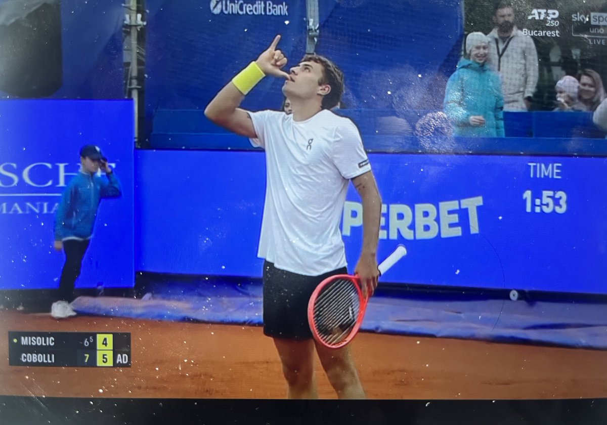 paoloangeloRF's tweet photo. Evvai #cobolli vince in soli due set e vola in semifinale “ è stato molto bravo contro avversario che poteva essere complicato è rimasto molto dentro in ogni momento non ha sottovalutato “#colangelo #TiriacOpen “mi sento un po’ a casa ci sono molti italiani” https://t.co/RTju36J5hZ