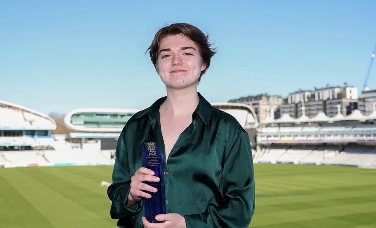 Wow! What a week for <a href="/EvieRAshton/">Evie Ashton</a>. Massive congratulations! On Wednesday, she picked up the Young Journalism award <a href="/ECB_cricket/">England and Wales Cricket Board</a>. Now this. All the staff on the MA in Sports Journalism super proud. 👏 👏 🏆