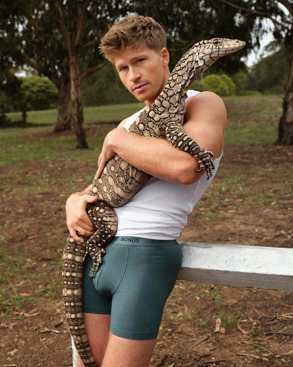 My biggest celebrity crush doing an underwear shoot??? 

I’m going to turn myself into a woman from friction alone. 🥰💕