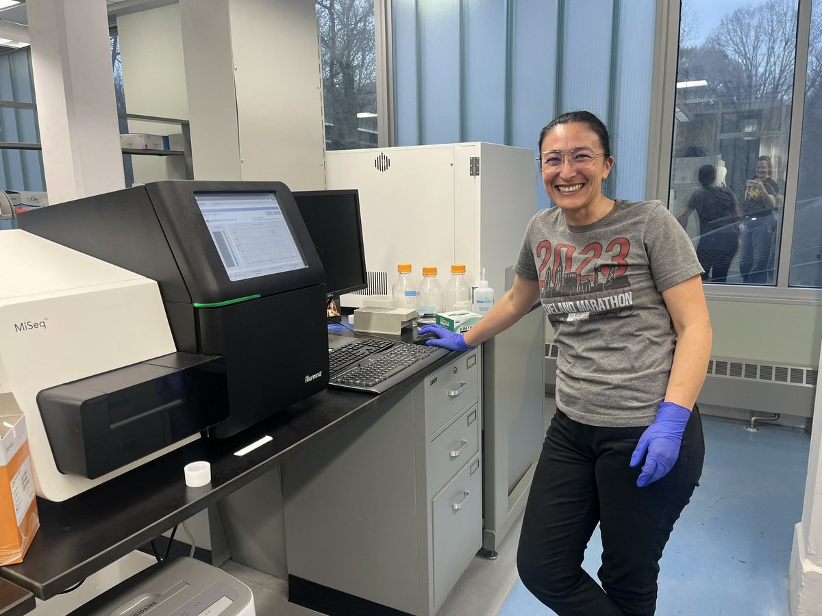 SELVA (@selvaorgco) on Twitter photo Extraer, cuantificar, PCR, gel, limpiar, indexar, limpiar, cuantificar, gel automatizado, mezclar las muestras, cuantificar y otro gel automatizado. El trabajo de laboratorio necesario para secuenciar las primeras muestras del proyecto "Comebrocas" en el <a href="/smithsonian/">Smithsonian</a> Extraer, cuantificar, PCR, gel, limpiar, indexar, limpiar, cuantificar, gel automatizado, mezclar las muestras, cuantificar y otro gel automatizado. El trabajo de laboratorio necesario para secuenciar las primeras muestras del proyecto "Comebrocas" en el <a href="/smithsonian/">Smithsonian</a>