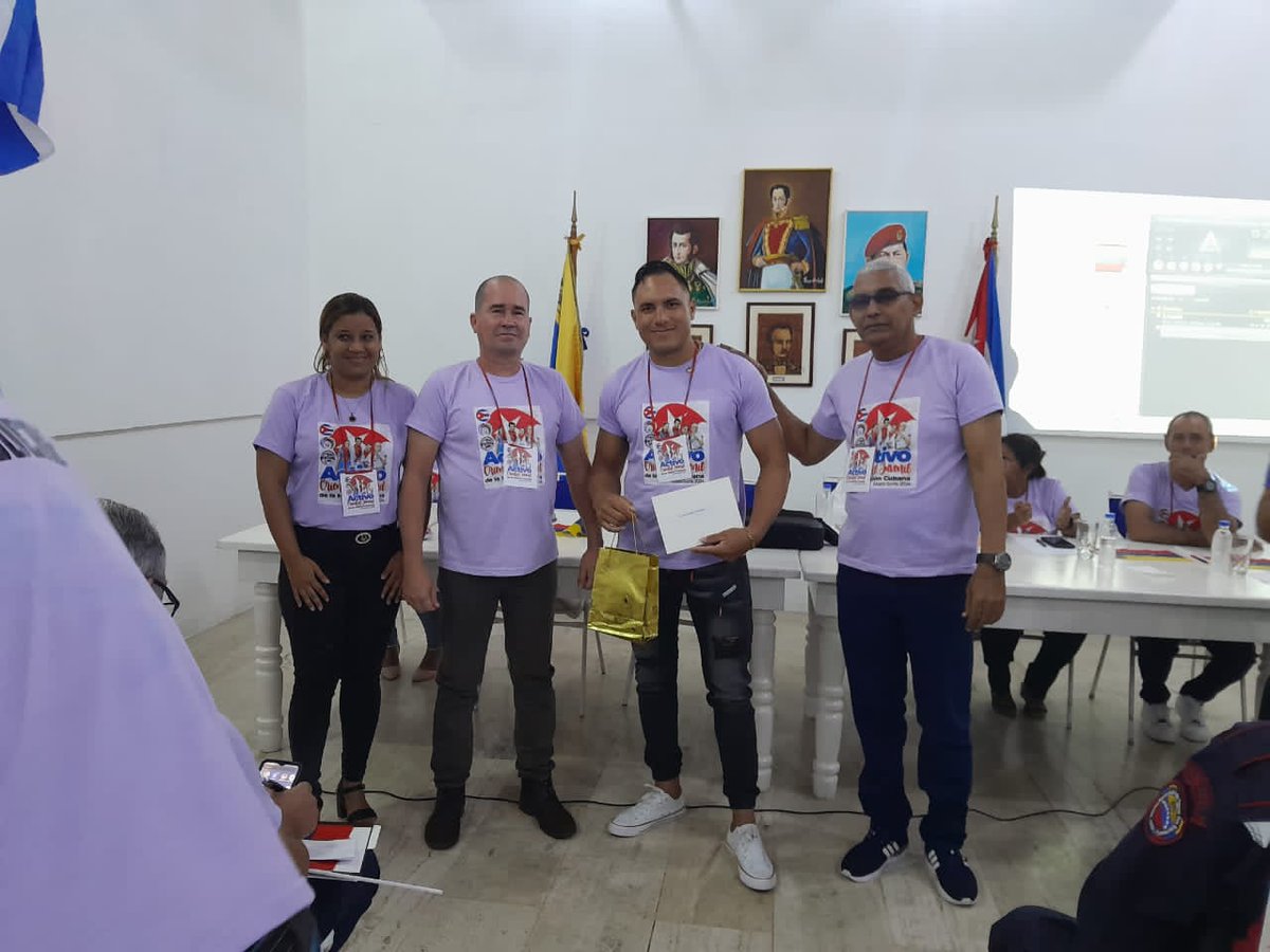 CDI Villa la Manga celebrando el aniversario 63 de la UJC y 64 de la OPJM
#SiempreJóven 
<a href="/Cubacooperabol2/">Brigada Médica 🇨🇺 Bolívar🇻🇪</a> 
<a href="/cdi_manga/">CDI Villa la manga</a>