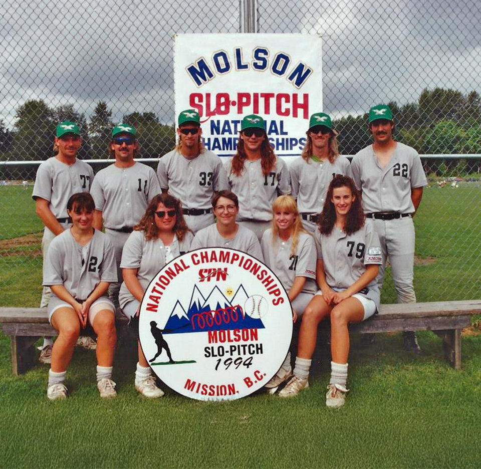 Here’s a fun flashback to the 1994 National Championships in Mission, BC.

Tag anyone you recognize.

#SPNmoments #SPNmemories #SPNfamily #playslopitch #slopitchnational #flashbackfriday #FBF