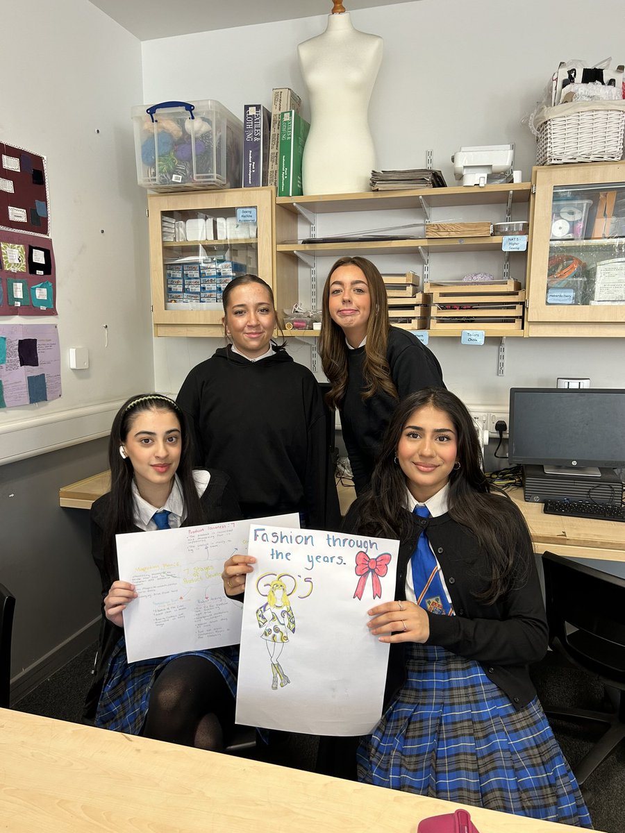 Miss Campbell tweet media