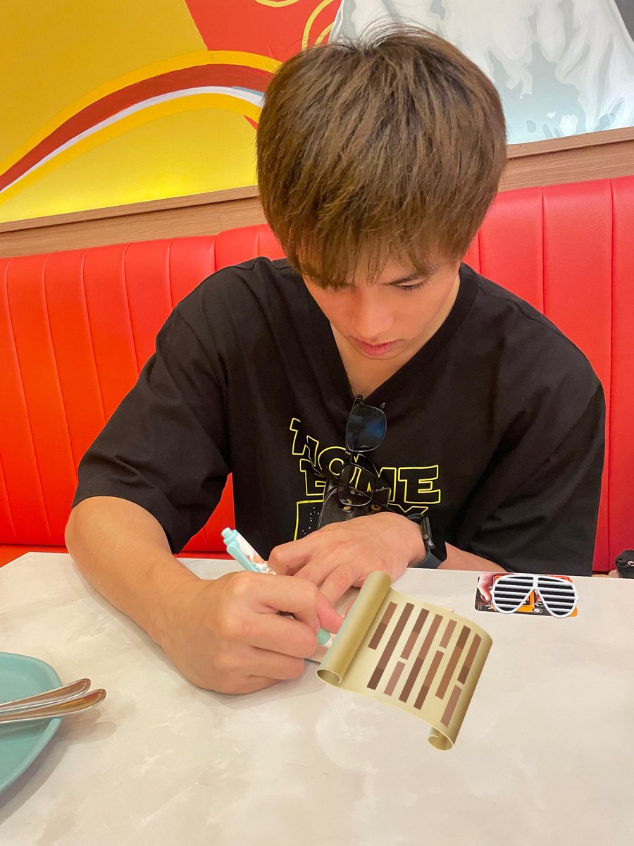 Aui Siyaphat tweet media