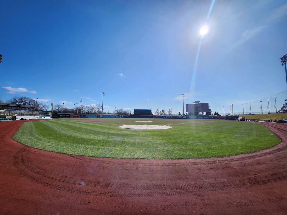 Year 10 for me already #OpeningDay #GroundsCrew <a href="/greatlakesloons/">Great Lakes Loons</a>