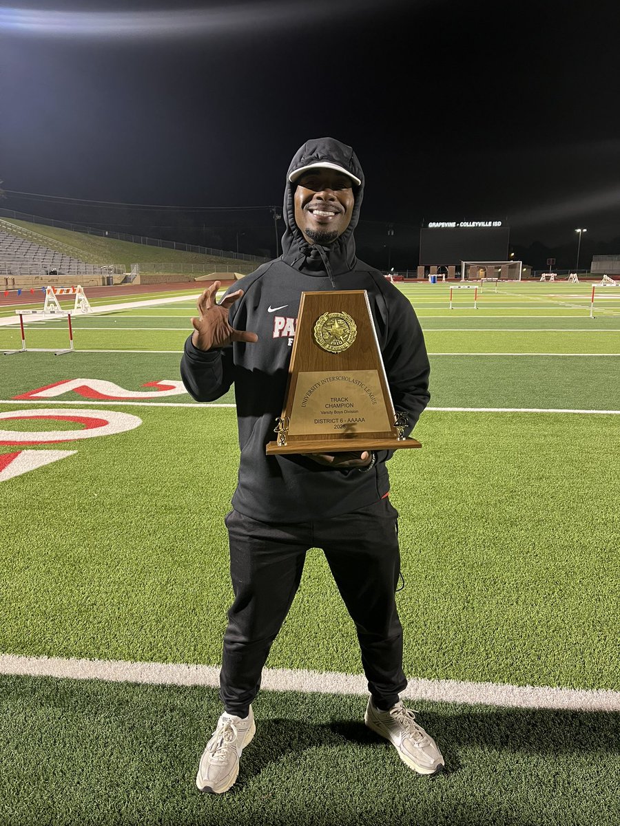 Jerry Edwards (@_jerry_edwards) on Twitter photo Congrats <a href="/CoachKitchens_/">Micah Kitchens</a> on bringing home the hardware! Proud to have this former player leading and mentoring our athletes here at CHHS!
District Champs! Congrats <a href="/CoachKitchens_/">Micah Kitchens</a> on bringing home the hardware! Proud to have this former player leading and mentoring our athletes here at CHHS!
District Champs!