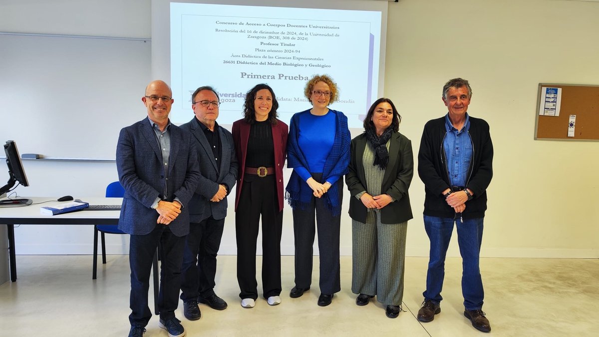 Terminamos la semana como la empezamos. Esta vez damos la enhorabuena a María José Sáez Bondía, nueva profesora titular del área de Didáctica de las Ciencias Experimentales de la Universidad de Zaragoza. ❤️👩‍🏫👏<a href="/ApiceDce/">APICE DCE</a> <a href="/IUCAunizar/">IUCA</a>