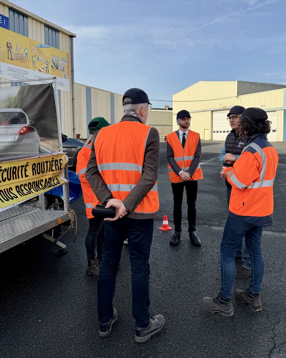 Image de Préfète des Deux-Sèvres - #SécuritéRoutière 🚗| | Ce vendredi 4 avril 2025, Lucas Turgis, sous-préfet de #Parthenay, a salué l