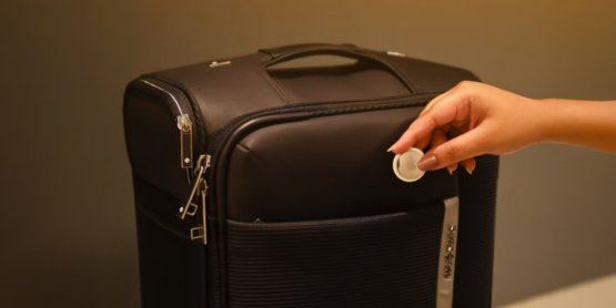 ITmatters_in's tweet photo. Air India’s New Baggage Tracking with Apple AirTags: A Game-Changer for Travelers
Read more: https://t.co/MsjbmMKDph
@airindia @Apple
#AirIndia #AirTags #travelers #baggagetracking #TechNews #travelnews #itmatters https://t.co/2cesz0d6lM