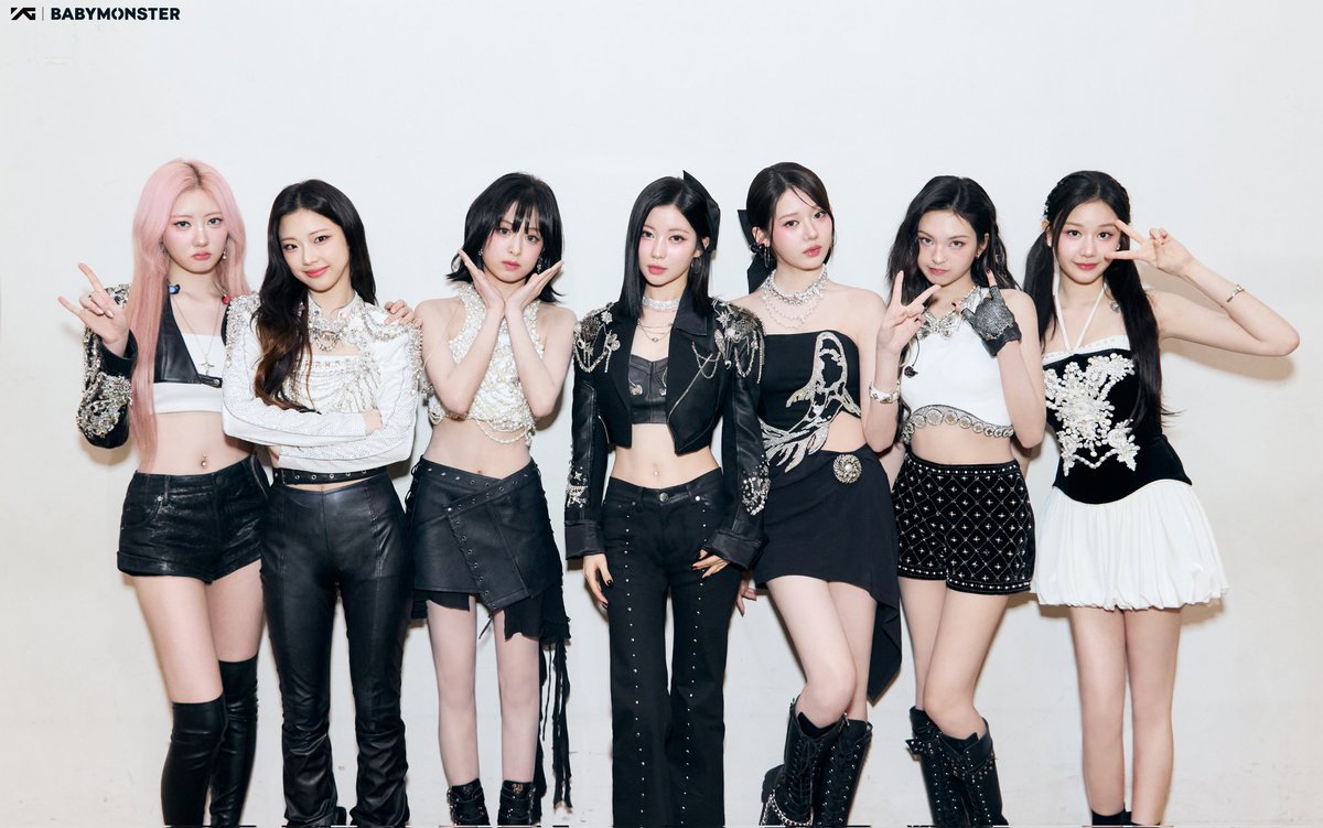[📸]

𝟐𝟎𝟐𝟓 #𝐁𝐀𝐁𝐘𝐌𝐎𝐍𝐒𝐓𝐄𝐑 𝟏𝐬𝐭 𝐖𝐎𝐑𝐋𝐃 𝐓𝐎𝐔𝐑
&lt;𝐇𝐄𝐋𝐋𝐎 𝐌𝐎𝐍𝐒𝐓𝐄𝐑𝐒&gt; 𝐈𝐍 𝐉𝐀𝐏𝐀𝐍　

2025.04.03-04 大阪公演 
ありがとうございました🐙❤️

特別な1周年をMONSTIEZ と一緒に
過ごせて幸せな思い出になりました🎞️✨

MONSTIEZ めちゃ大好きやで🫶💕