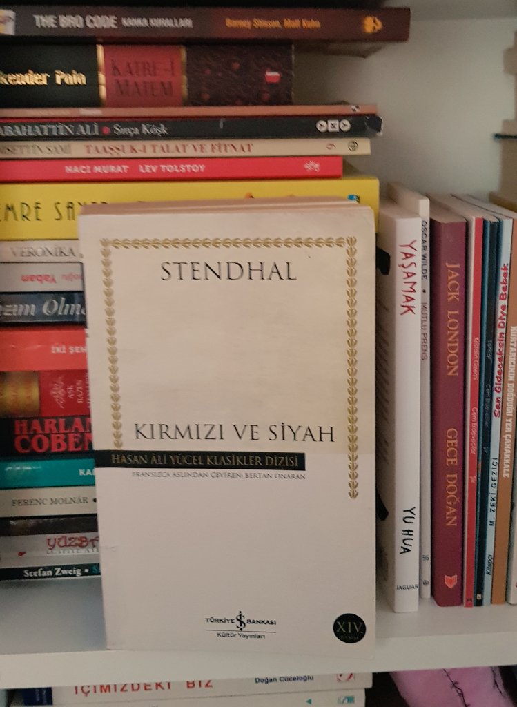 2 cilt olan bu hikayeye dahil olma zamanı...
#maviayraç
#benimokumam
#kitaplarımızadokunma 
#kitaptavsiyesi
#kitap
#okuduklarım
#roman