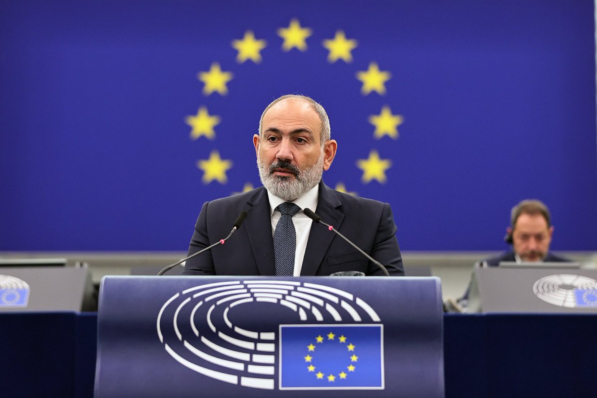 BREAKING:

Armenia’s President Nikol Pashinyan signs the law on the beginning of Armenia's accession to the EU.

The EU could have a new member state in a few years.