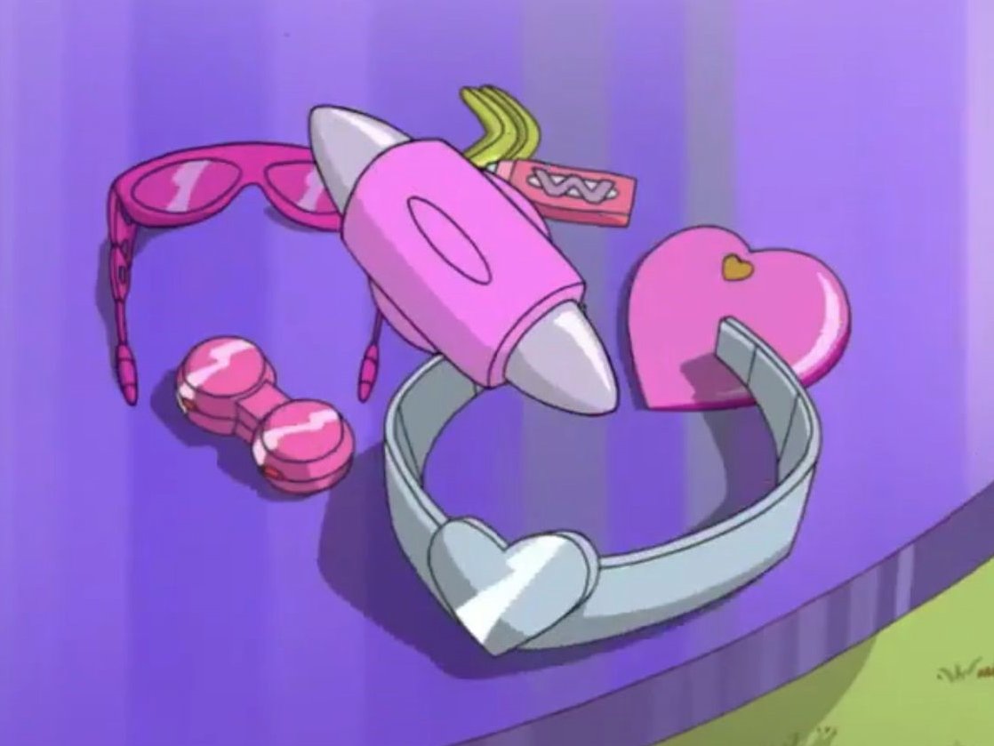 dreamyyarchive's tweet photo. totally spies gadgets <3 https://t.co/g7AyBOv6yD