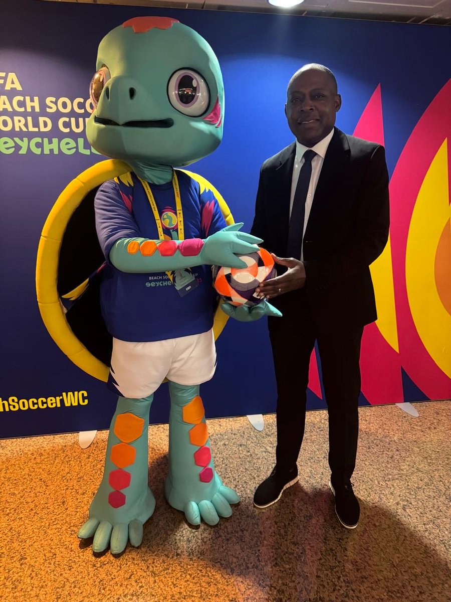 KalushaPBwalya's tweet image. Happy to be in #Seychelles for the #BeachSoccerWC draw about start. 🇸🇨