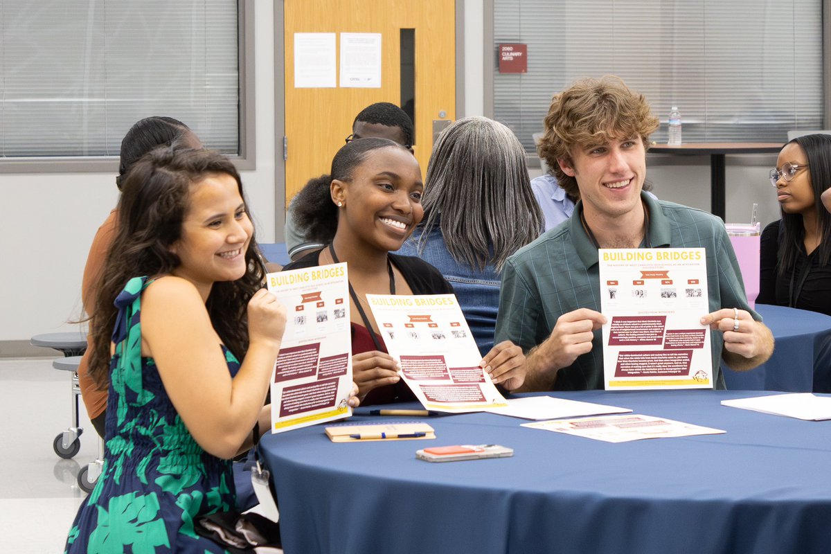 CREED_NC's tweet image. #throwback to last year's Research Symposium! This important part of our
#TeachingInColor Summit highlights and celebrates critical research on the intersection of race, ethnicity, gender, language, and education.
🔗 Learn more: docs.google.com/document/u/0/d…