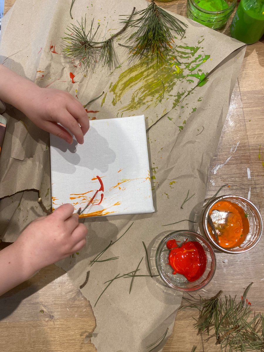 Lisa Kane tweet media