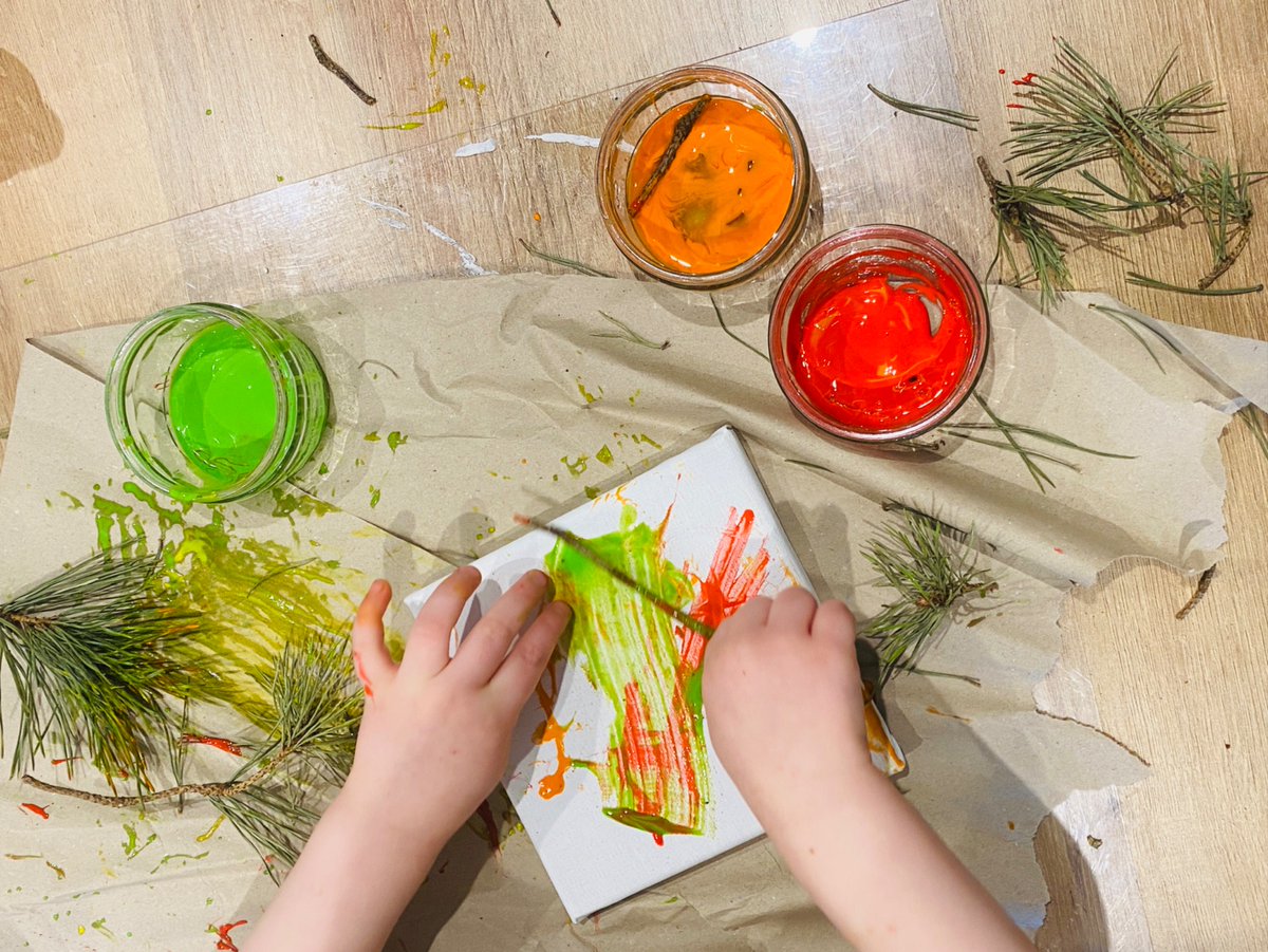 Lisa Kane tweet media