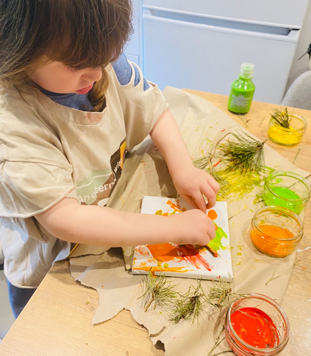 Lisa Kane tweet media