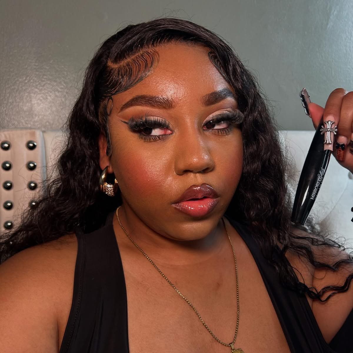 MSublimity's tweet image. Elevate your bottom lashes with the @mirroredsublimity velour lift mascara! 

Now available for Loyalty members only check your email! 😌🖤✨

#mirroredsublimity #mascara