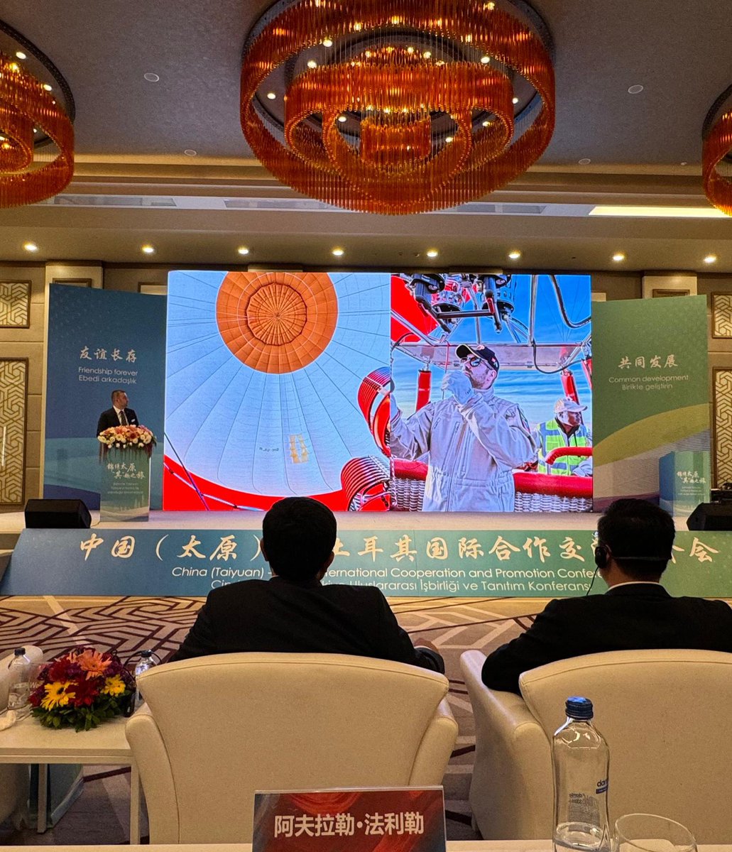 Çin Halk Cumhuriyeti ile Sıcak Hava Balonculuğu alanında Kamu-Özel İşbirliği modeliyle bir protokol imzaladık.

2006’da Kapadokya’da başlayan yolculuğumuz, Sri Lanka ve Tanzanya’dan sonra şimdi Çin’de devam ediyor.

Sektörde ilklere imza atmaya devam ediyoruz.

<a href="/UluerGroup/">Uluer Group</a> 🇹🇷 🇨🇳