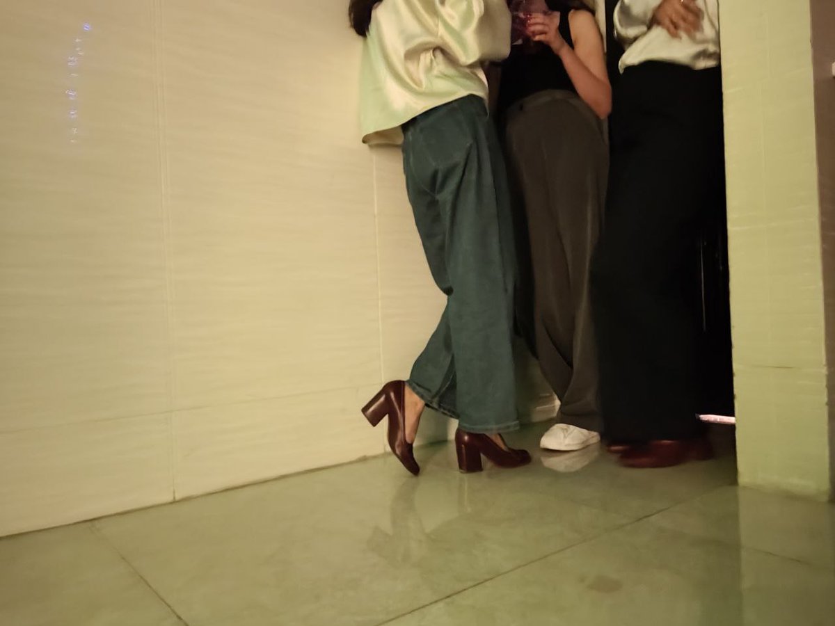 Azinsoobeunsoo's tweet image. زن‌ها.