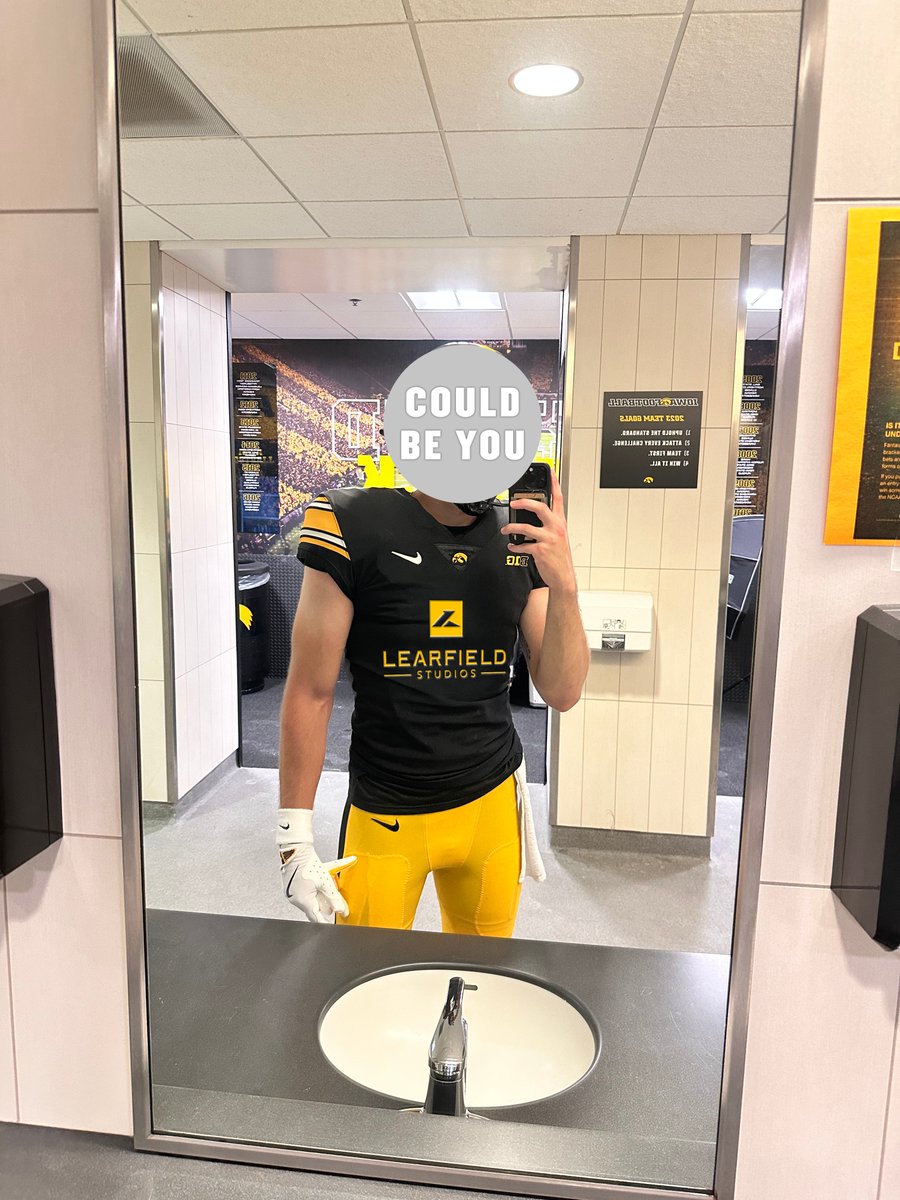 Ben Wartski (@thebenzone) on Twitter photo Come join our LF Studios team in Iowa City🐤 Work with the incredible <a href="/TheIowaHawkeyes/">The Iowa Hawkeyes</a> crew (also <a href="/drewkocken/">Drew Kocken</a>) and become BFFs with <a href="/theemattlittle/">Matt Little</a>
DM with questions and apply 🔗⬇️:
shorturl.at/vNORQ Come join our LF Studios team in Iowa City🐤 Work with the incredible <a href="/TheIowaHawkeyes/">The Iowa Hawkeyes</a> crew (also <a href="/drewkocken/">Drew Kocken</a>) and become BFFs with <a href="/theemattlittle/">Matt Little</a>
DM with questions and apply 🔗⬇️:
shorturl.at/vNORQ