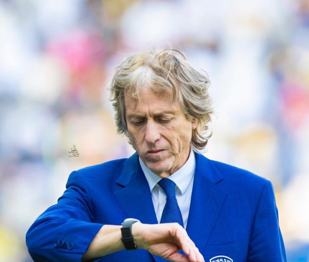 Aljamaz8910's tweet photo. الى اداراة الهلال : 
الكأس وضاع 
والدوري وضاع 
والنخبة في الطريق 
أطردوه قبل أن يطردكم ..!! https://t.co/2ZEm0dVKw4