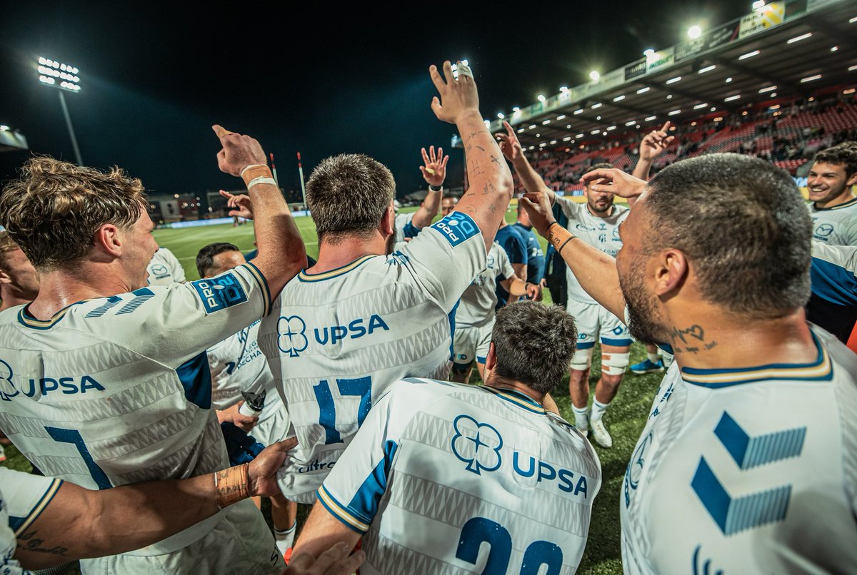 OUI MESSIEURS 💙

Première victoire historique à Charles-Mathon ✨ 

#OYOSUA