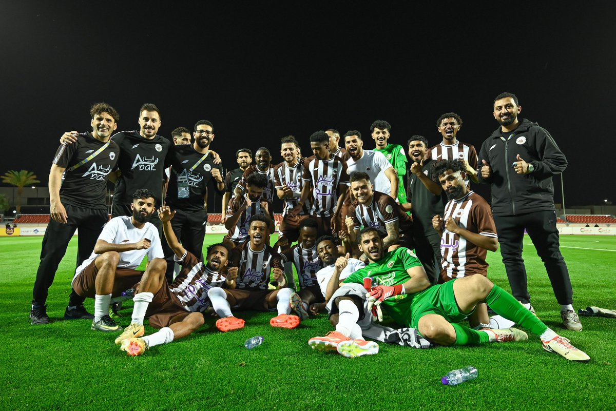 aljabalainFC's tweet photo. يعتادني عيد الفَرح يوم أشوفك 🤩🤎🤍

#الجبلين | #فارس_الشمال 
#الجبلين_العين https://t.co/2vtVGA3Thz