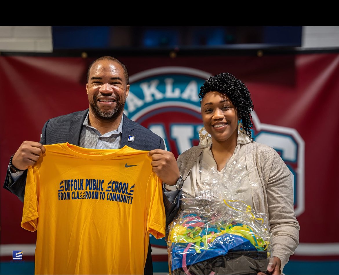 Super proud of Candice Bynum for being selected as the Elementary Principal of the Year. Congratulations and well deserved. #JoinTeamSuffolk #SPSCreatesAchievers