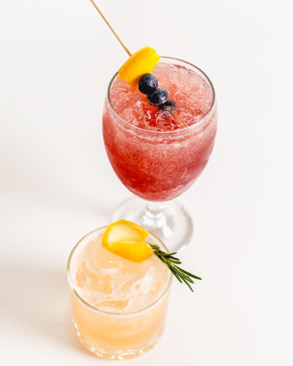 Sip on our Berry Bramble—a mix of gin, crème de mure, fresh lemon juice, and simple syrup—or cool off with a Rosemary &amp; Grapefruit Gin Smash, packed with rosemary gin, fresh grapefruit and a hint of agave. Which one’s your go-to? 🍹🌸